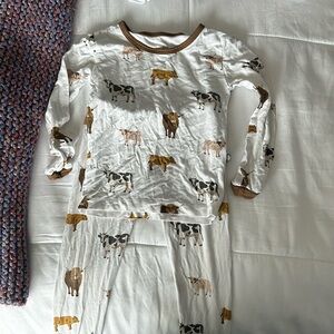 Kyte Baby two piece toddler pajamas